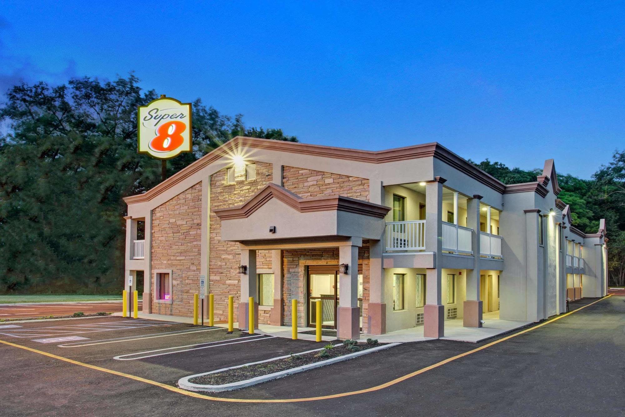 Super 8 By Wyndham Asbury Park Hotell Exteriör bild